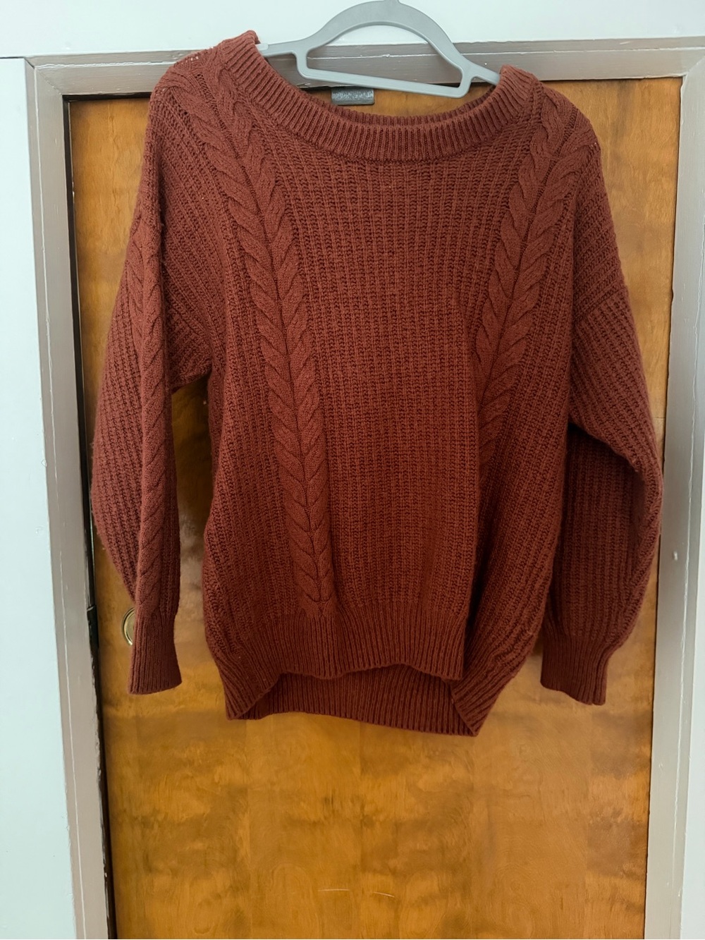Amazon Ribbed Cable Crewneck Sweater - Rust Brown